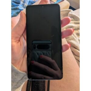 Samsung Galaxy S21 phantom Gray with Pelican phone case 128gb